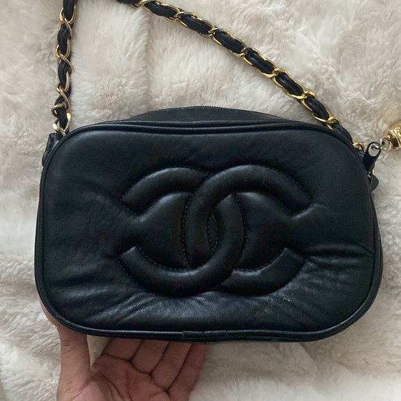 Vintage Chanel lamb skin purse - Picture 2 of 4